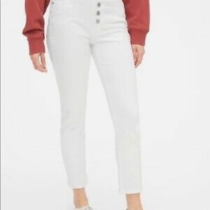 NWOT GAP OPTIC WHITE BUTTON FRONT CIGARETTE DENIM